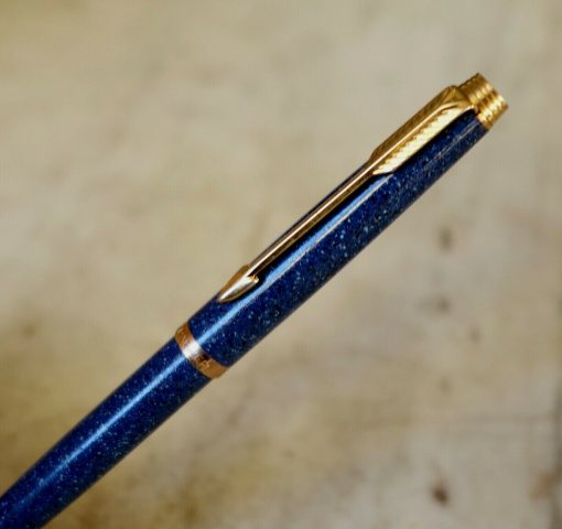 Stylo bille Parker 75 laque de Chine bleu lapis Lazuli - finition granit