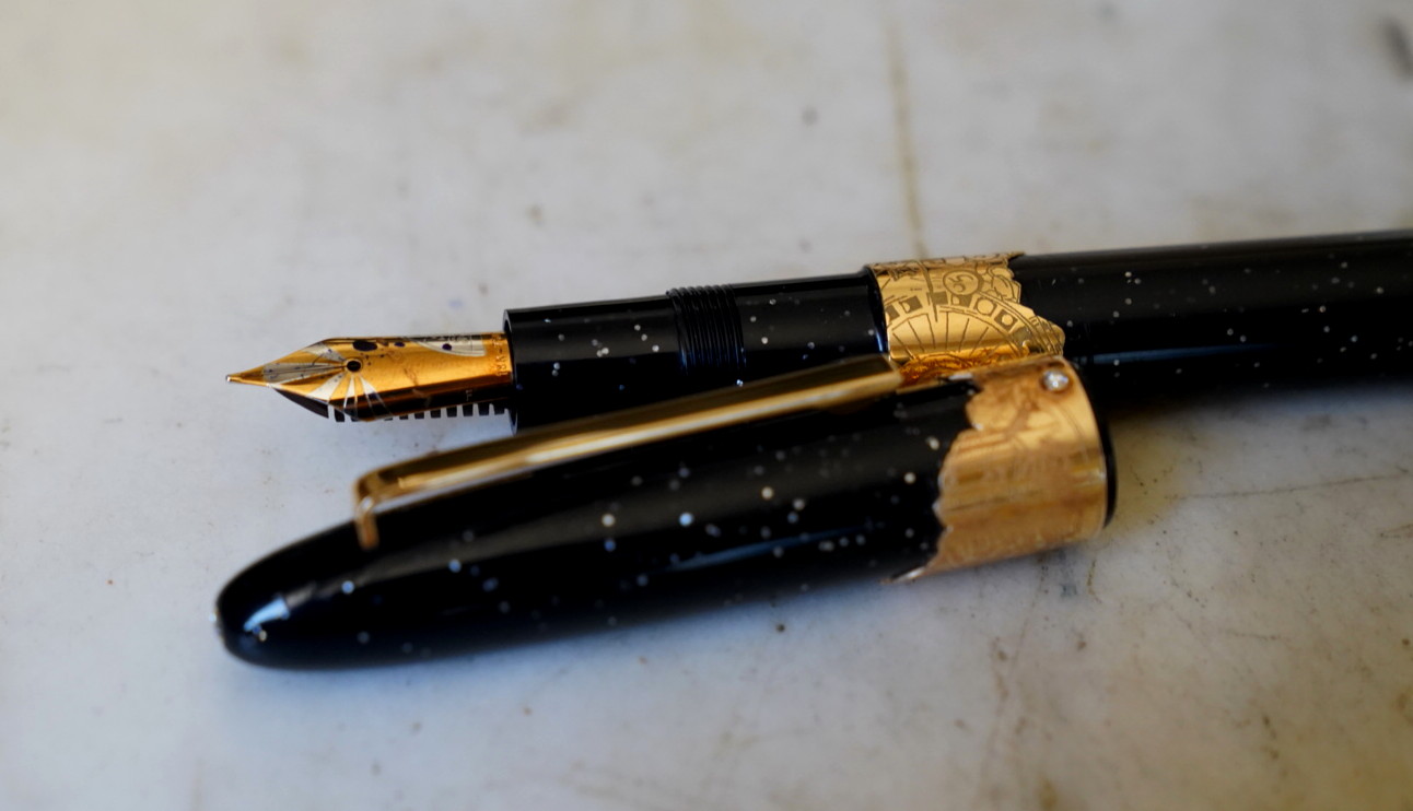 STYLO PLUME OMAS LAS VEGAS EDITION LIMITEE 100 EX. - DIAMANT- PLUME EN OR MASSIF 18 CARATS - EXCEPTIONNEL – Image 2