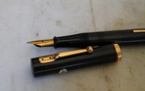 DUNHILL NAMIKI - RARE & ANCIEN STYLO PLUME A LEVIER - DECOR DE FLEURS NACREES - PLUME EN OR MASSIF 14 CARATS