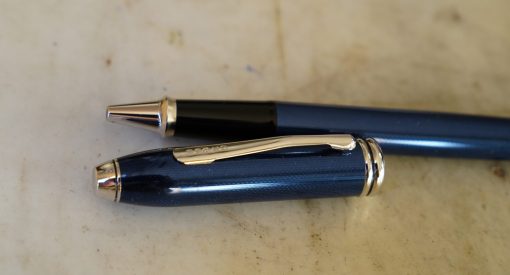 STYLO ROLLER CROSS TOWNSEND LAQUE BLEUE POINTILLEE - FINITION CHROMEE