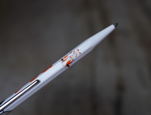 STYLO BILLE CARAN D'ACHE 849 AU MOTIF DE VACHE SUISSE