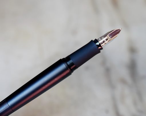STYLO PLUME PORSCHE DESIGN P 3105 PURE BLACK TRAVELLER - PLUME EN OR MASSIF 18 CARATS