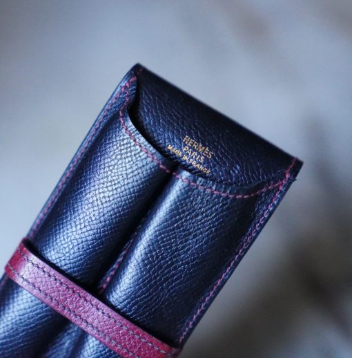 ETUI A STYLOS HERMES EN CUIR NOIR - MODELE DEUX PLACES- BANDEAU ROUGE