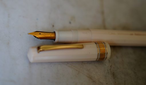 STYLO PLUME OMAS EDITION BIBLIOTHEQUE NATIONALE- PLUME OR MASSIF 18 CARATS- RARE