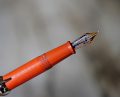 STYLO PLUME STIPULA L'ORANGERIE CRESCENT FILLER. ED. LIMITEE 100 EX - PLUME OR MASSIF 18 CARATS – Image 2