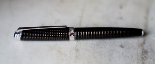 STYLO ROLLER CARAN D'ACHE LEMAN DE NUIT EN LAQUE CLOUS DE PARIS - FINITION ANTHRACITE