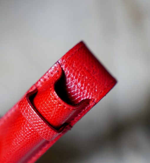 MIGNON - TRES BEL ETUI A STYLOS EN CUIR ROUGE LEZARD - MODELE UNE PLACE- SUPERBE