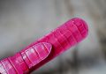 MIGNON - ETUI A STYLOS EN CUIR ROSE CROCODILE - MODELE UNE PLACE – Image 2