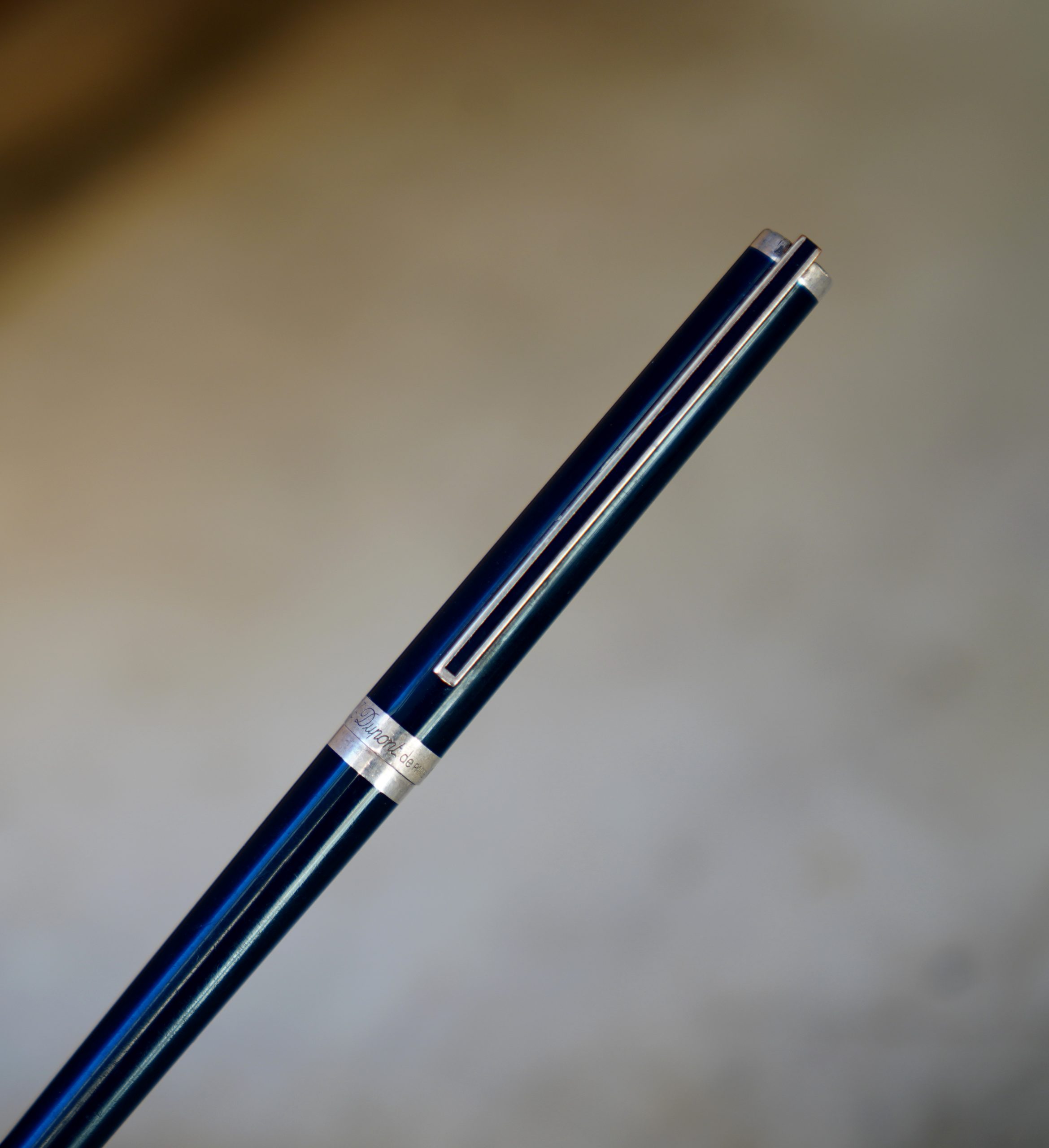 STYLO ROLLER S.T. DUPONT CLASSIC EN LAQUE BLEU MARINE & ARGENT MASSIF 925