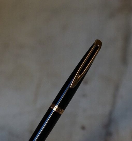 Stylo plume Waterman en laque noire - plume en or massif 18 carats