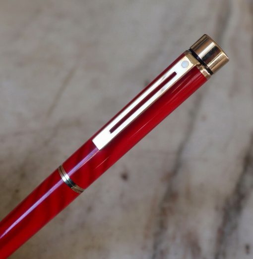 STYLO PLUME SHEAFFER TARGA LAQUE RED SWIRL PALETTE - PLUME EN OR MASSIF 18K