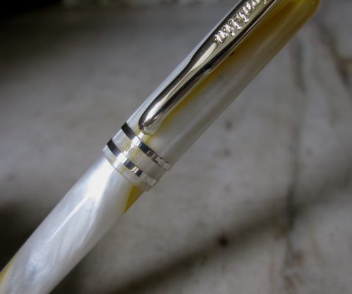 STYLO PLUME CONKLIN SYMETRIK EN RESINE MARBREE NACRE & JAUNE- PLUME 14 K