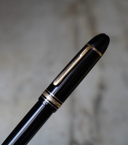 STYLO PLUME MONTBLANC MEISTERSTÜCK 149 EN RESINE NOIRE - PLUME OR 18 K MOYENNE