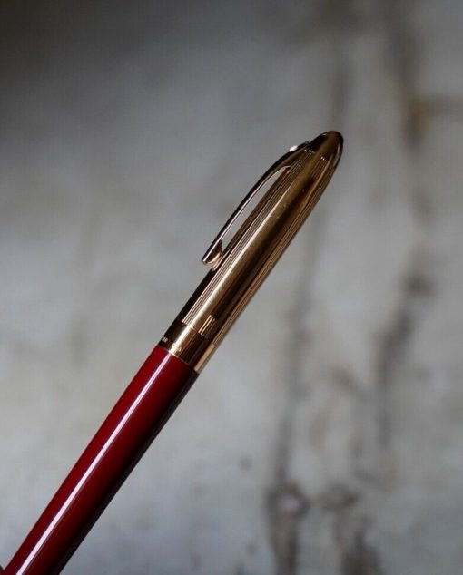 STYLO PLUME SHEAFFER CREST RESINE ROUGE RUBIS & PL. OR - PLUME OR MASSIF 18 K