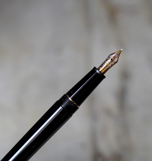 STYLO PLUME MONTBLANC MEISTERSTÜCK 145 CHOPIN - 75 YEARS OF PASSION - PLUME EN OR MASSIF 18 CARATS