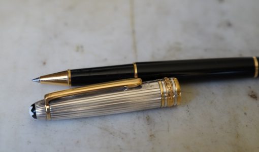 STYLO ROLLER MONTBLANC MEISTERSTÜCK DOUE EN RESINE NOIRE & ARGENT MASSIF 925
