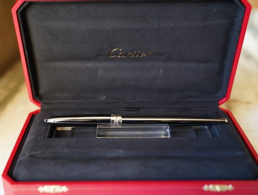 RARE STYLO PLUME CARTIER ED. LIMITEE 2000 EX CALLIGRAPHIE LAQUE NOIRE PLATINE - PLUME OR MASSIF 18 CARATS