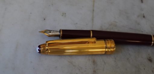 RARE STYLO PLUME MONTBLANC MEISTERSTÜCK RESINE BORDEAUX - CAPUCHON VERMEIL 925 - PLUME EN OR MASSIF 18 CARATS