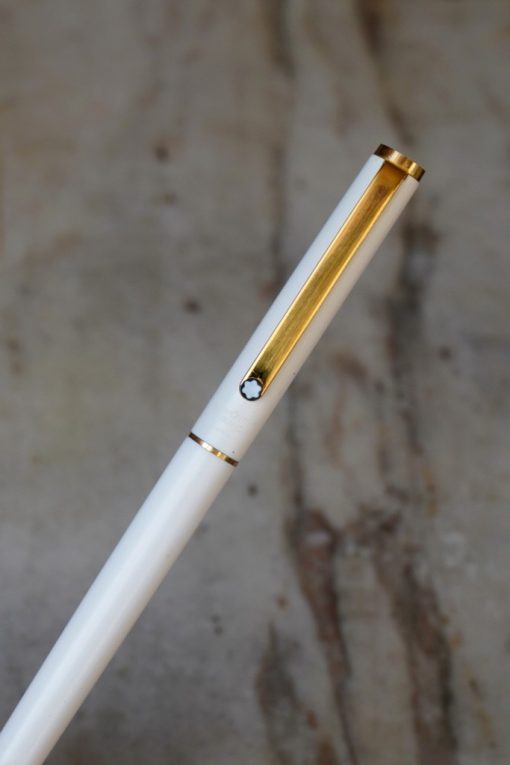 STYLO PLUME MONTBLANC NOBLESSE EN LAQUE BLANCHE - PLUME OR MASSIF