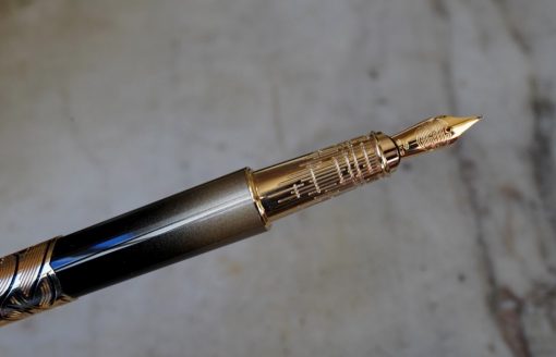 MAGNIFIQUE STYLO PLUME S.T. DUPONT NEO-CLASSIQUE SHANGHAI - EDITION LIMITEE + BOITE