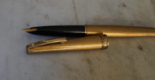 CHARMANT STYLO PLUME SHEAFFER LADY EN METAL BROSSE - PLUME EN OR MASSIF 18 CARATS