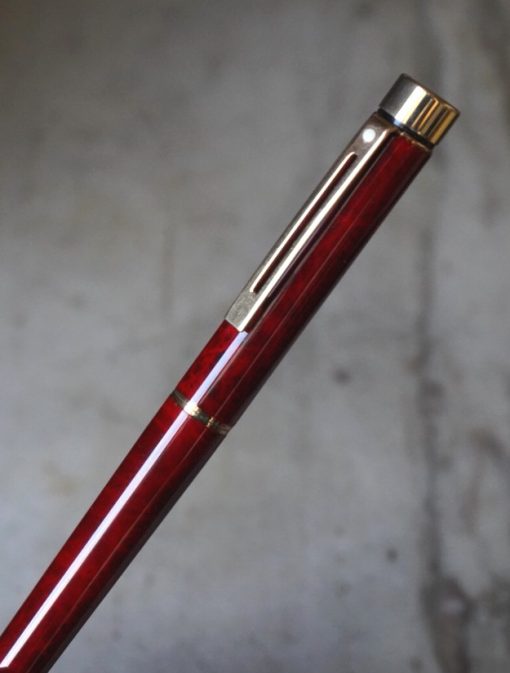 STYLO PLUME SHEAFFER TARGA LAQUE RED RONCE RUBIS - PLUME EN OR MASSIF 18 CARATS