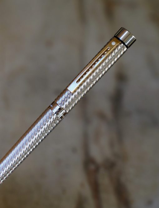STYLO PLUME SHEAFFER TARGA PL. ARGENT SPIRALE - PLUME OR MASSIF 14 CARATS - FINE