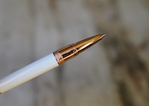 STYLO ROLLER MONTBLANC MOZART TRIBUTE TO THE MONTBLANC - LAQUE BLANCHE & PL. OR 18 CARATS