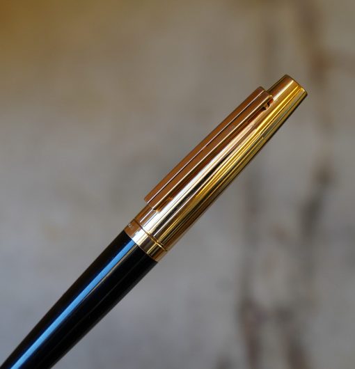 STYLO ROLLER S.T. DUPONT ELLIPSIS DOUE RESINE NOIRE & PL. OR 18 CARATS