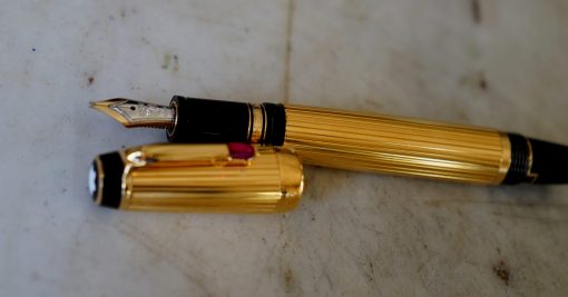 STYLO PLUME MONTBLANC BOHEME PL. OR - GODRONS - PLUME OR MASSIF 18 CARATS - LARGE - BROAD