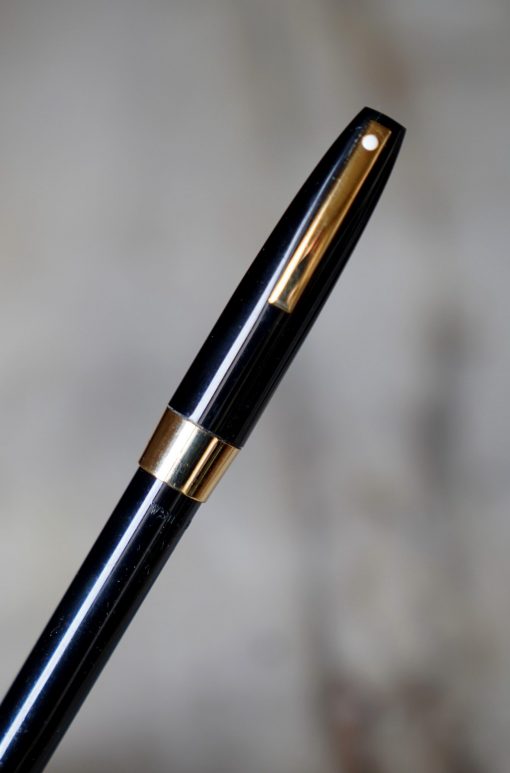 STYLO PLUME SHEAFFER TRIUMPH EN RESINE NOIRE - PLUME LOSANGE MOYENNE