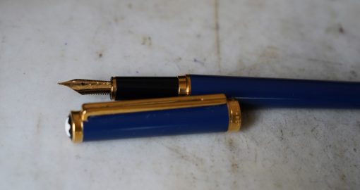 STYLO PLUME MONTBLANC NOBLESSE OBLIGE RESINE BLEUE- PLUME EN OR MASSIF 14 CARATS