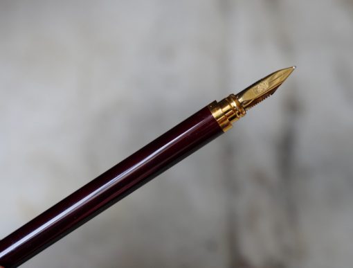 STYLO PLUME S.T. DUPONT GATSBY LAQUE THUYA - PLUME EN OR MASSIF 18 CARATS