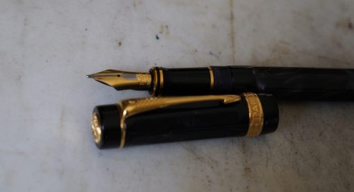 STYLO PLUME PARKER DUOFOLD CENTENNIAL LUCKY 8 EDITION SPECIALE - PLUME OR MASSIF 18 CARATS