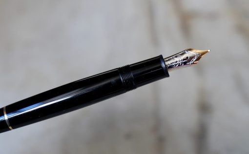 STYLO PLUME MONTBLANC MEISTERSTÜCK 147 TRAVELLER - PLUME OR MASSIF 14 CARATS