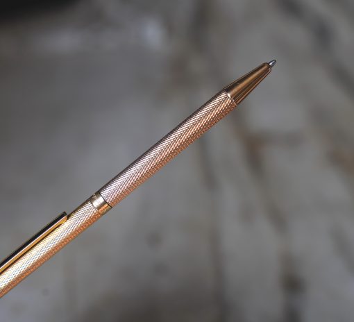 STYLO BILLE S.T. DUPONT METAL PL. OR FINITION GRAIN D'ORGE BARLEY CORN