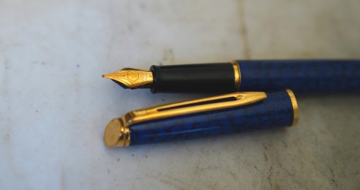 STYLO PLUME WATERMAN HEMISPHERE EN LAQUE BLEUE MARBREE - PLUME METAL MOYENNE