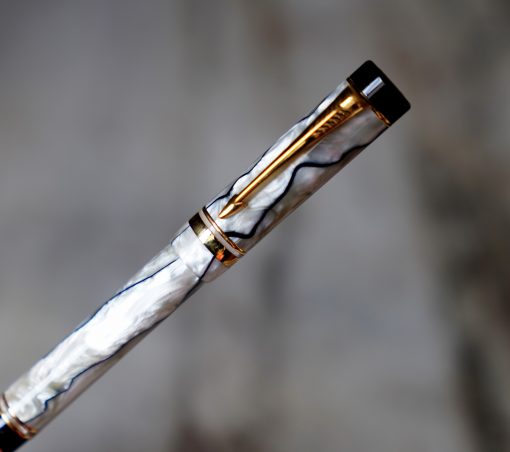 STYLO ROLLER PARKER DUOFOLD FINITION RESINE BLACK & PEARL & PL. OR 18 CARATS