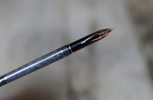 STYLO PLUME SHEAFFER TARGA SLIM LAQUE PRESTIGE GREY - PLUME OR MASSIF 14 CARATS