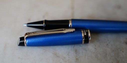 STYLO ROLLER WATERMAN EXPERT EN LAQUE BLEUE POINTILLEE & CHROME