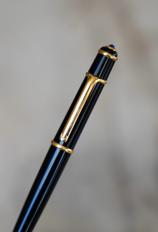 STYLO BILLE CARTIER DIABOLO EN RESINE NOIRE & PL. OR 18 CARATS - 114 MM