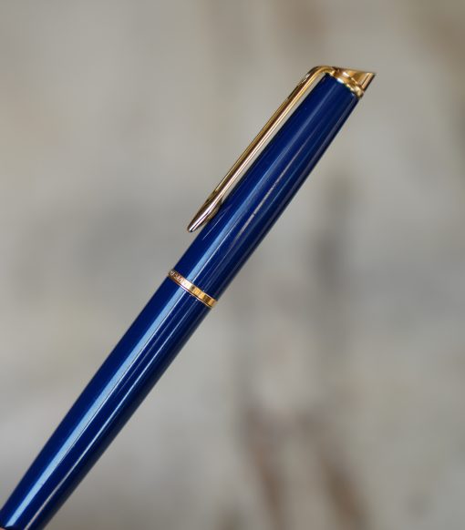 STYLO PLUME WATERMAN HEMISPHERE EN LAQUE BLEU NUIT - PLUME MOYENNE