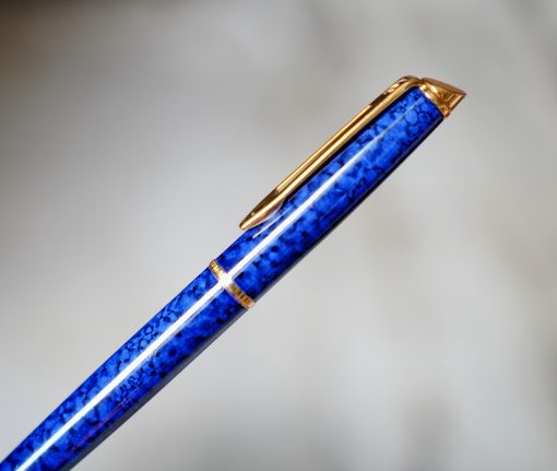 STYLO ROLLER WATERMAN HEMISPHERE EN LAQUE BLEUE MARBREE & PL. OR 18 CARATS