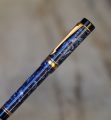 STYLO ROLLER PARKER DUOFOLD EN RESINE BLEUE MARBREE FINITION PL. OR 18 CARATS – Image 2