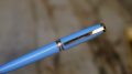 STYLO PLUME S.T. DUPONT FIDELIO EN LAQUE BLEU CLAIR - PLUME OR MASSIF 14 CARATS – Image 2