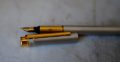 STYLO PLUME MUST DE CARTIER EN METAL BROSSE & PL OR - PLUME OR MASSIF 18 CARATS – Image 2