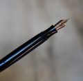 STYLO PLUME MONTBLANC A PISTON EN RESINE NOIRE DES ANNEES 1940- PLUME METAL – Image 2