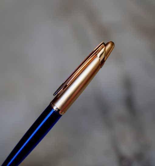 STYLO BILLE WATERMAN EDSON EN RESINE BLEUE - CAPUCHON PL. OR 18 CARATS