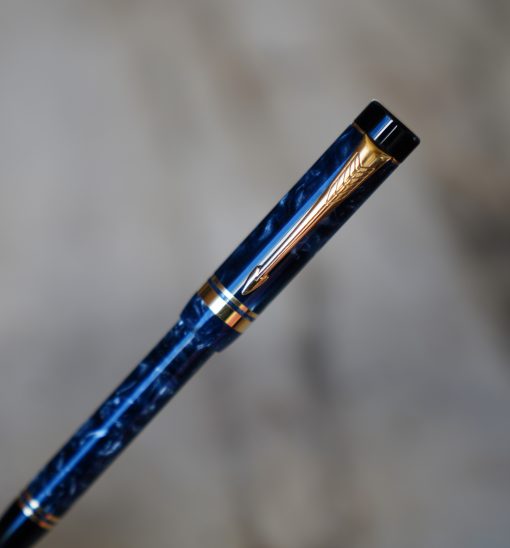 STYLO BILLE PARKER DUOFOLD BLEU MARBRE & PL. OR 18 CARATS - PREMIERE GENERATION