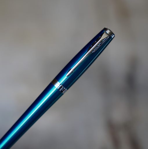 STYLO ROLLER PARKER EN LAQUE VERTE & CHROME - FINITION METALLISEE